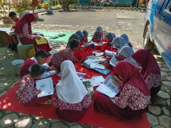 Kunjungan Perpustakaan Keliling Dinas Perpustakaan