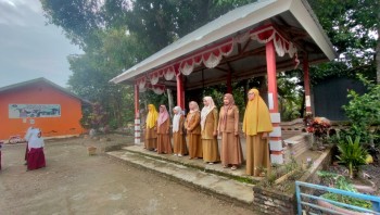 Upacara Memperingati Hari Sumpah Pemuda