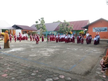 Hari Pertama Sekolah (Senam Pagi Ceria dan Upacara Bendera