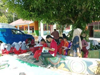 Kunjungan Perpustakaan Keliling Dinas Perpustakaan